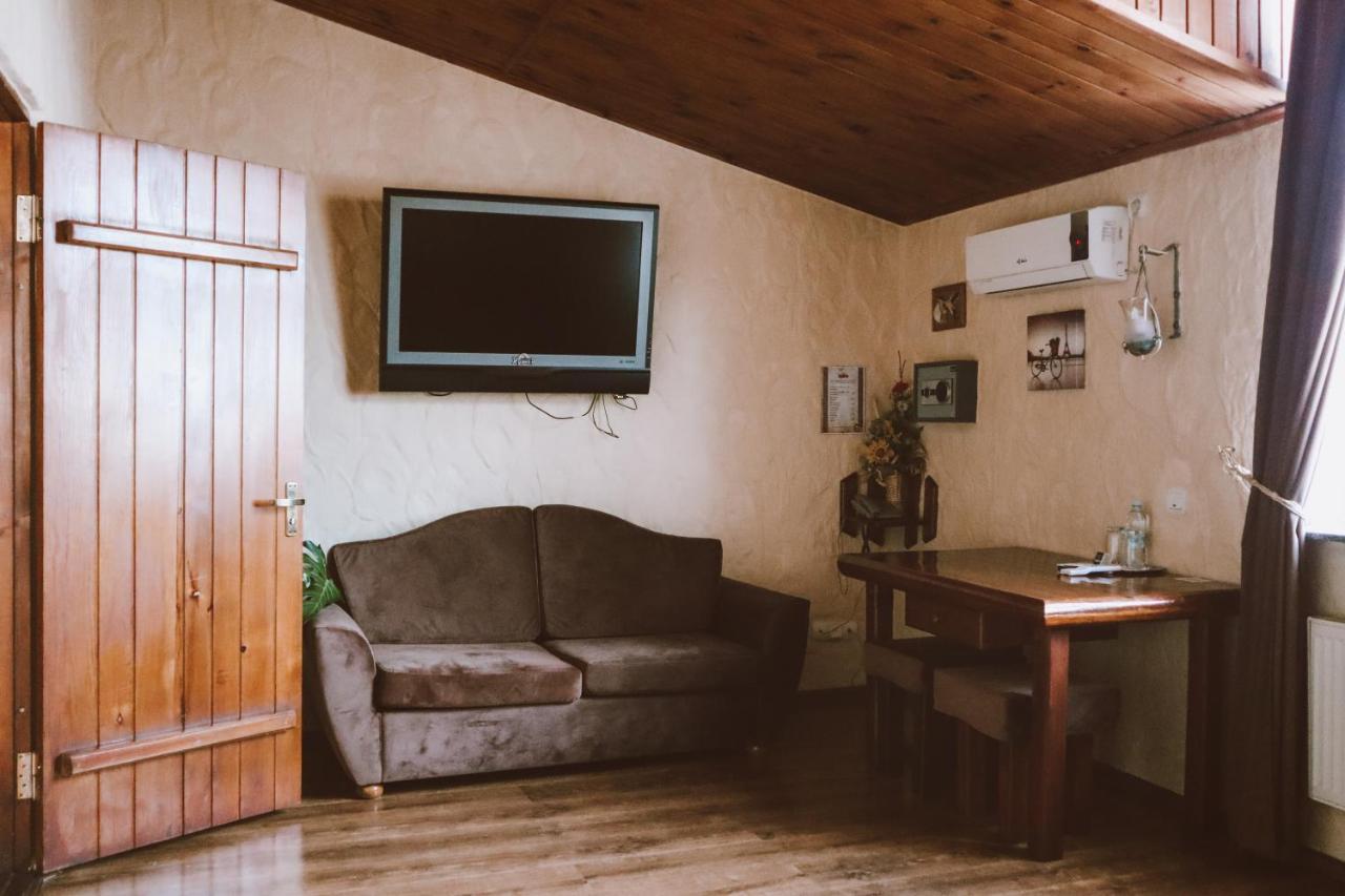 Complex Khutor Hotel Velyka Omelyana Bagian luar foto